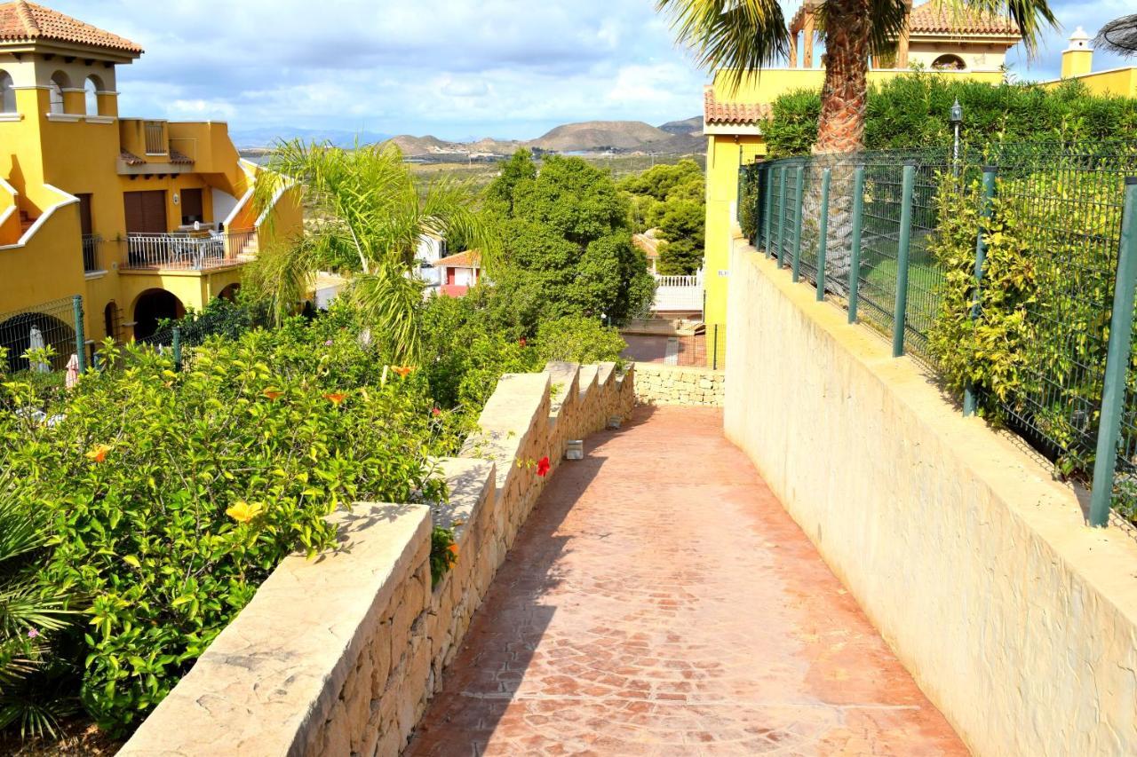 Apartamento Con Hermoso Jardin Y Ac Isla Plana Eksteriør bilde