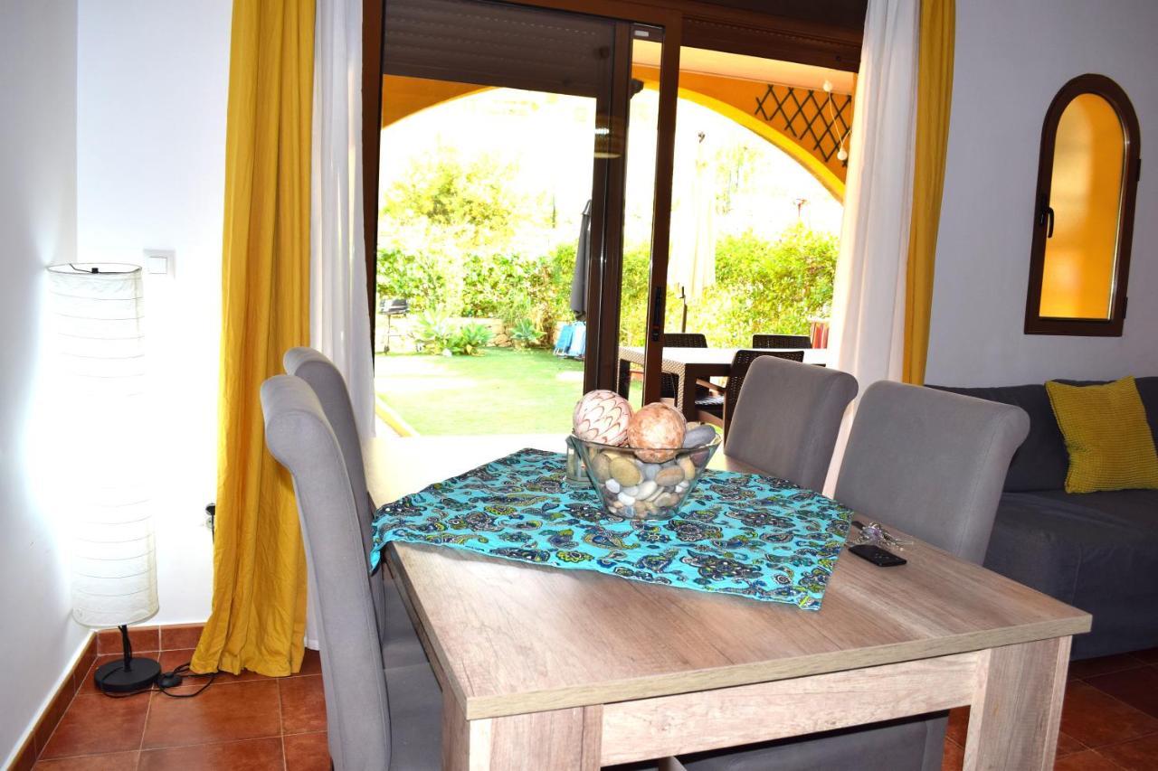 Apartamento Con Hermoso Jardin Y Ac Isla Plana Eksteriør bilde