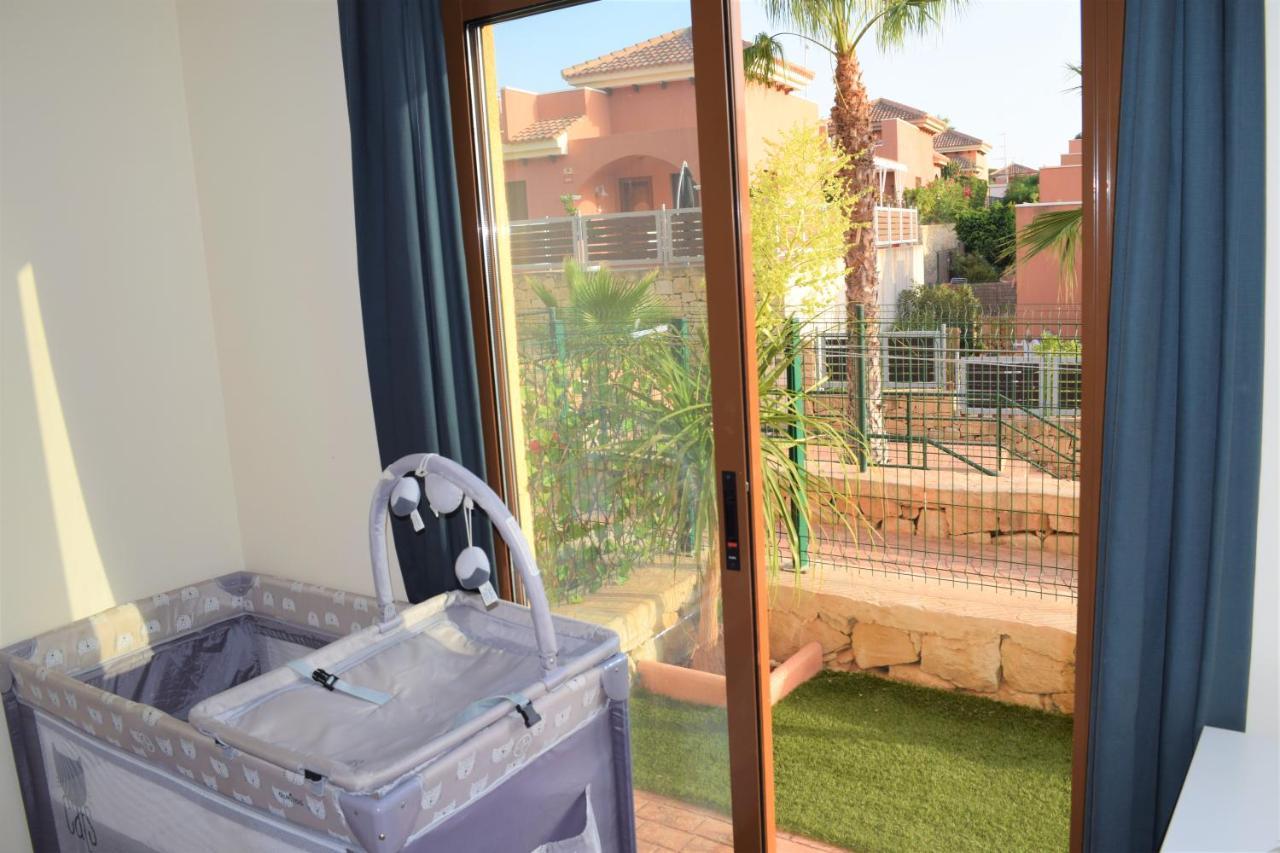 Apartamento Con Hermoso Jardin Y Ac Isla Plana Eksteriør bilde